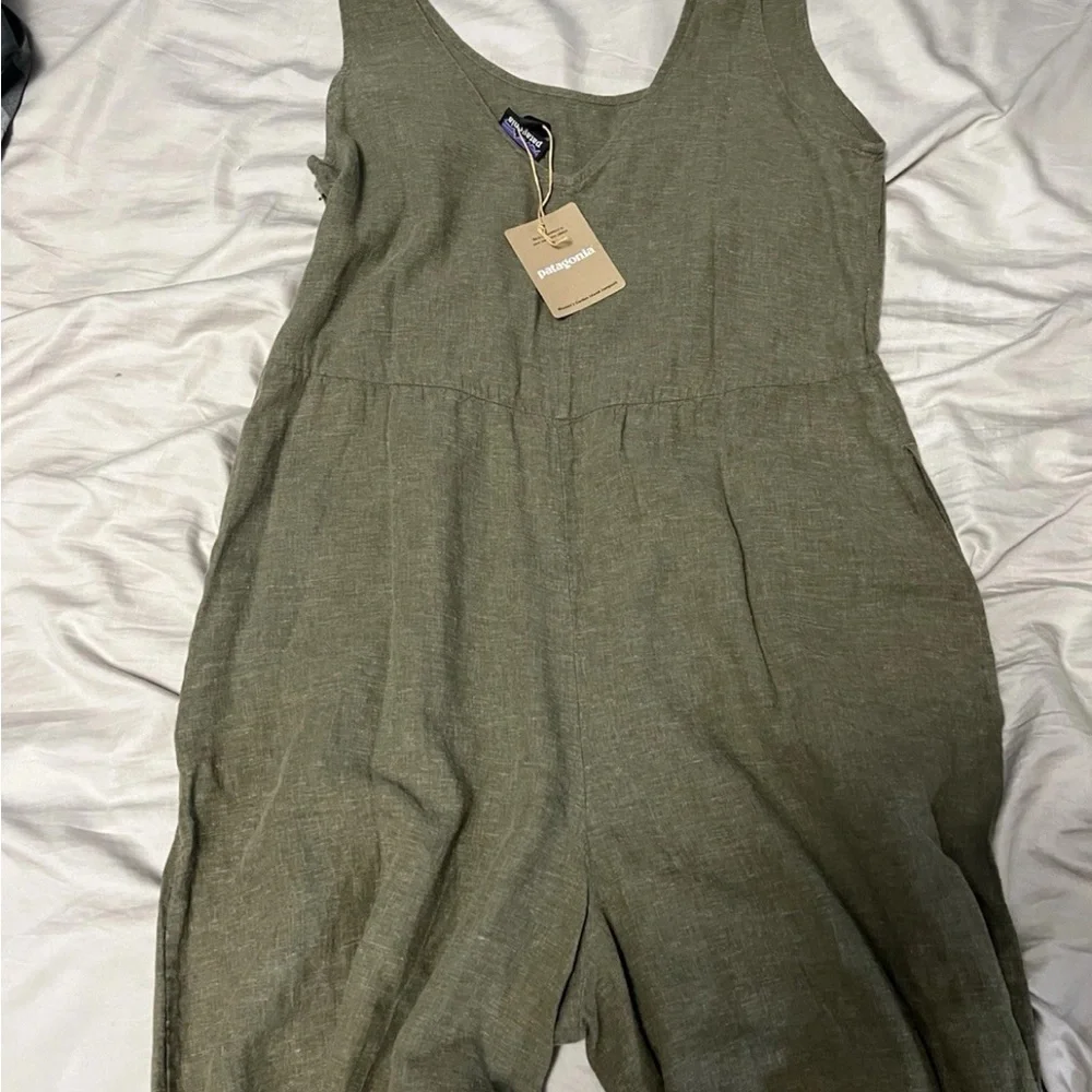 Patagonia River Rock Green Garden Island Jumpsuit NWT - Picture 1 of 2